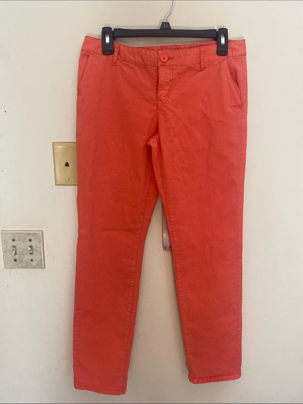 Mossimo Supply Co vibrant, bright coral slim fit chino pants US Juniors Sz 9